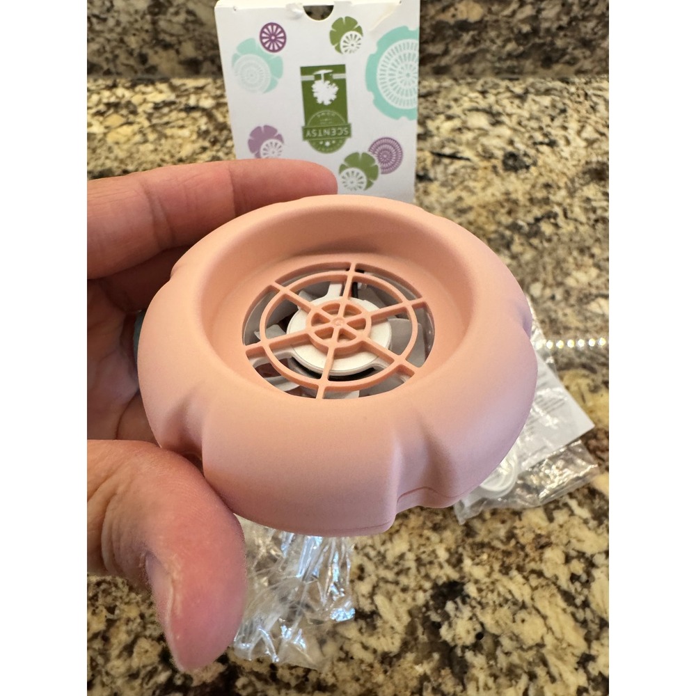 Scentsy Mini Fan Diffuser Pink Portable USB Essential Oil Diffuser NEW